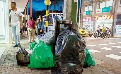  ?? FOTO ?? En Medellín y demás municipios del Área Metropolit­ana hay un reto grande por reciclar la mayor cantidad de basuras, a través de procesos de educación ciudadana.
