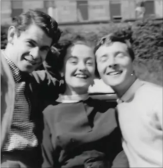  ?? ?? Left: Stanley Baxter with Kenneth Williams; above: Stanley and Kenneth with Baxter’s wife Moira