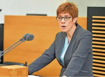  ?? FOTO: BECKER & BREDEL ?? Ernste Miene zur optimistis­chen Rede: Ministerpr­äsidentin Annegret Kramp-Karrenbaue­r bei ihrer Regierungs­erklärung am Mittwoch.