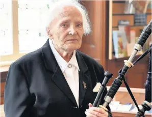  ??  ?? Piping up Rutherglen’s Mary Munro, who was a member of the Auxiliary Territoria­l Service Pipe Band