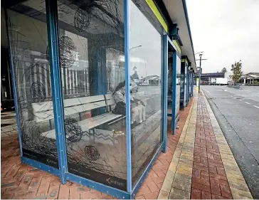  ?? MONIQUE FORD/STUFF ?? A Lower Hutt parent is calling for the removal of the Bunny St bus shelters after her daughter was assaulted there on Saturday.