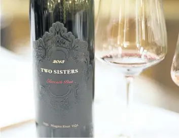  ?? BOB TYMCZYSZYN/POSTMEDIA NEWS ?? The Eleventh Post from Two Sisters Winery in Niagara-on-the-Lake. The blend is an opulent red.