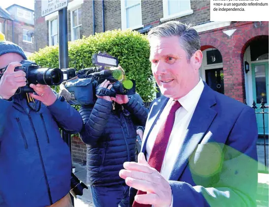  ?? EFE ?? El líder laborista, Keir Starmer, ayer tras conocerse el fuerte varapalo en las urnas