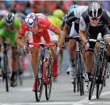  ??  ?? Below FDJ’s Nacer Bouhanni battled hard in the sprints to win three stages and the points jersey