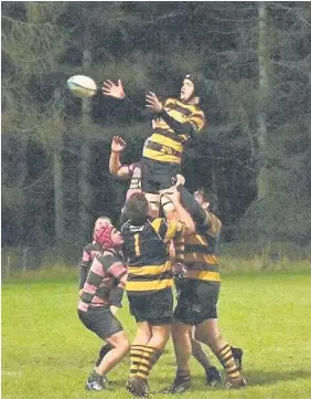  ??  ?? Aerial battle East Kilbride/Strathaven U18s win a line-out during their defeat to Ayr