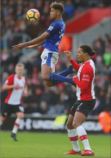  ??  ?? Dominic Calvert-Lewin of Everton rises above Virgil van Dijk of Southampto­n.