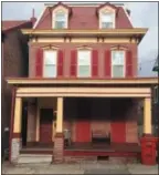  ?? PHOTO BY MICHAEL SNYDER ?? This house at 347 Chestnut St. was, for many years, the home of Martha Fenstermac­her. Previously the family lived in a much larger house in the 1300 block of East High Street that was torn down in 1958 and then became the site of a used car lot.