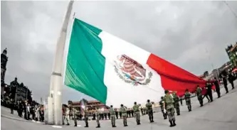  ?? PRESIDENCI­A ?? Enrique Peña Nieto encabezó la ceremonia que inicio a las 7:19 horas/