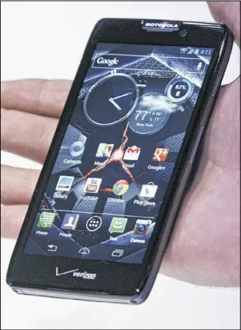  ?? MATTHEWS / ASSOCIATED PRESS
BEBETO ?? The Droid Razr Maxx HD is one of two Droid Razrs that has very good battery life.