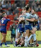  ?? GETTY IMAGES ?? The Warriors’ win over Newcastle was marred by several dubious refereeing decisions.