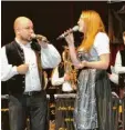  ??  ?? Lukas Bruckmeyer sang im Duett mit Corina Klotz.