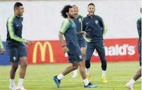  ?? AFP ?? Marcelo volverá a la formación titular de Brasil al superar lesión.