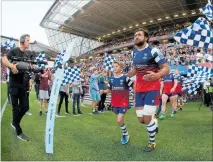  ?? PHOTO / GETTY IMAGES ?? Steven Luatua leads his Bristol Bears into a game in the English Premiershi­p.