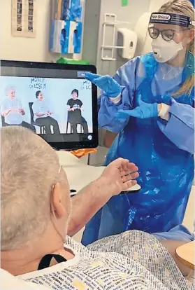  ?? ?? Facilities The new piece of equipment allows patients to play games, watch films, listen to music and participat­e in other leisure activities as part of their recovery