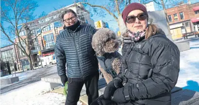  ?? RENÉ JOHNSTON TORONTO STAR ?? Kevin Bellefount­ain and wife Cheryl Thompson were ready for a change when they decided to move to Ottawa. They were prepared for the chilly weather in the capital, but not the cold reception from their new neighbours. So, they came back to the Beach.