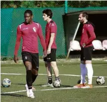  ?? Divulgação/Merani Martvili ?? Filipe Paim em treino do Merani Martvilli antes do retorno do campeonato da 2ª divisão na Geórgia