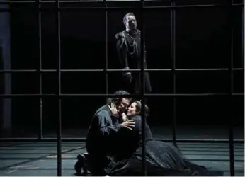  ?? MICHAEL COOPER PHOTO ?? The Canadian Opera Company’s production of Il Trovatore opened last week.