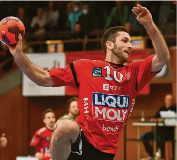  ?? Foto: Ernst Mayer ?? Jakob Hermann avancierte mit zehn Treffern zum Spieler des Tages aufseiten des VfL Günzburg.