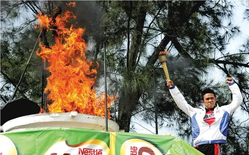  ?? SUNSTAR FILE ?? IGNITING THE FLAME. Top schools in Cebu are aiming for the title in the Milo Little Olympics regionals set on Aug. 30.