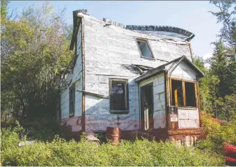  ?? SASKATCHEW­AN RESEARCH COUNCIL. ?? The Nicholson mine on the north shore of Lake Athabasca is one of 30 abandoned sites that are now the focus of a major cleanup effort.