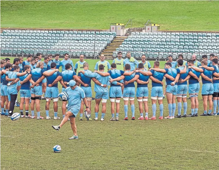  ?? Afp ?? Con el triunfo en el debut y el empate ante Australia, la Argentina logró una seguidilla que jamás había conseguido en nueve años; irán por más mañana ante los All Blacks