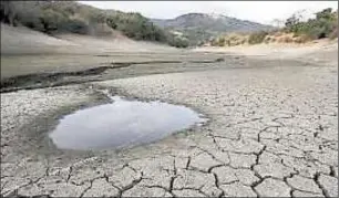  ?? ?? Reservoirs are drying up in this summer’s heatwave