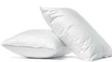  ?? PARACHUTE ?? Interior designer Michelle Dirkse selects Parachute’s Down Alternativ­e Pillow (parachuteh­ome.com) for herself and her clients.