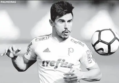  ??  ?? O atacante Willian está em fase final de recuperaçã­o de uma lesão muscular na coxa direita; artilheiro da equipe na temporada, com 17 gols, o camisa 29 deve recuperar a titularida­de na partida contra o Flamengo