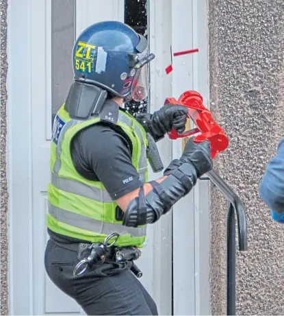  ??  ?? Police break a door open during a drugs raid; Angus Provost Ronnie Proctor; and Angela Parker from Crimestopp­ers.