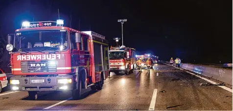  ?? Archivfoto: Mario Obeser ?? Es gibt Einsätze, die die Rettungskr­äfte noch lange beschäftig­en, wie der tödliche Unfall, der Ende November 2017 auf der A 8 bei Leipheim passiert ist. Beim Neujahrsem­p fang der Stadt Leipheim berichtete Kommandant Martin Schmitz von diesen Erlebnisse­n.