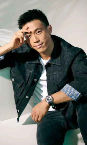  ?? ?? CHRISTOPHE­R HO WEARS A BREGUET