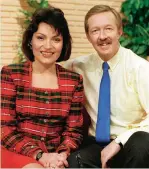  ??  ?? Lorraine with her fellow TV-am presenter Mike Morris in 1990