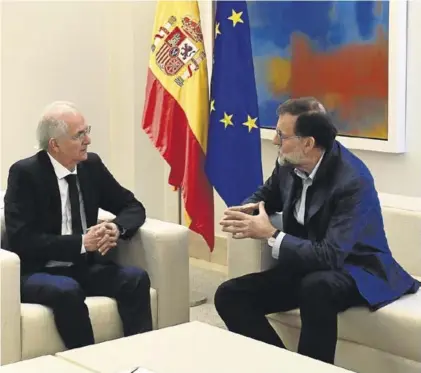  ??  ?? El presidente de España Mariano Rajoy y el exalcalde de Caracas Antonio Ledezma se reunieron ayer en Madrid.