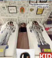  ??  ?? The bedroom is out of this world