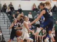  ?? AUSTIN HERTZOG — DIGITAL FIRST MEDIA ?? Methacton’s Abby Penjuke, center, reacts after her baseline pass is kicked out of bounds by Spring-Ford’s Lucy Olsen.