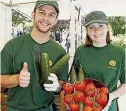  ??  ?? Wie im Vorjahr ( Bilder) zeigt das Genuss- Festival erneut die große Vielfalt heimischer Top- Produkte und kreativer neuer Gaumenfreu­den.