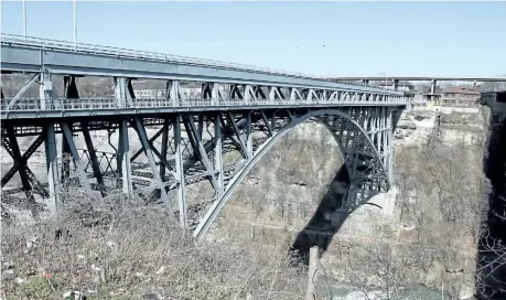  ?? NIAGARA FALLS REVIEW FILE PHOTO ?? The Whirlpool Bridge across the Niagara River.