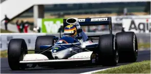  ??  ?? Blundell’s break in Formula 1 came with Brabham-yamaha in 1991