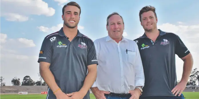  ?? Picture: Emily Bradfield ?? SUPER DRAWCARDS: Former Darling Downs juniors Hamish Stewart (left) and Harry Hoopert with Western Downs Regional Council mayor Paul McVeigh during their recent visit to Dalby. Stewart and Hoopert will be on show for Queensland Reds against the Waratahs in Dalby next Friday night.