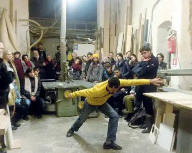  ??  ?? Da sapere Il festival «La democrazia del corpo» ideato dal coreografo fiorentino Virgilio Sieni avrà il suo «quartier generale» ai Cantieri Goldonetta (Cango) in Oltrarno, ma coinvolger­à teatri come la Pergola e la Galleria dell’Isolotto (nella foto...