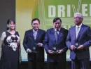  ??  ?? (From left) SPMJ president Pinky Colmenares present the SPMJ Driven to Serve Awards jurors Rodrigo Franco, Sergio Ortiz Luis and Ed Lacson with their plaques of appreciati­on.