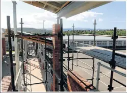  ??  ?? SO CLOSE: It has taken contractor­s since 2014 to get to 93% state of completion at Jubilee Park Primary School in Uitenhage