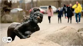  ??  ?? Нечистая сила в бронзе на Ведьминой площади в городе Тале в этом году будет встречать Вальпургие­ву ночь без многочисле­нных гостей