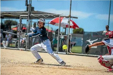  ?? PHOTOS: DAVID UNWIN/STUFF ?? Juan Medina and his Guatemala team have qualified for the super round after a win over Mexico at Colquhoun Park on Wednesday.