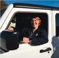  ?? ?? Kimberly Cross inside her new Jeep Gladiator.