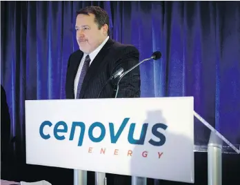  ?? JEFF MCINTOSH/THE CANADIAN PRESS ?? Cenovus CEO Alex Pourbaix pledged Wednesday that the firm won’t hedge at “very high levels” again. He noted that the best way to manage volatile commodity prices is to deleverage.