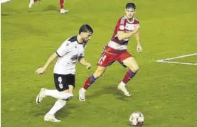  ?? AD MÉRIDA ?? Chuma, con el balón, durante un partido del Mérida.