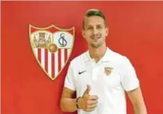  ?? |CORTESÍA ?? Luuk de Jong firmó con el Sevilla de España por cuatro años.