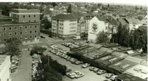  ?? FOTO: PAUL HEINEN (STADTARCHI­V) ?? Der Lichthof 1984 von oben gesehen. Die architekto­nische Idee ist dabei gut erkennbar.