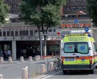  ?? All’ospedale (Fotogramma) ?? Poco prima delle 20 di ieri i medici del Civile hanno constatato il decesso del 17enne di Trieste